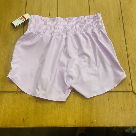 Nike Women’s Lavender Athletic Shorts High Waist Lined New Size large - Picture 2 of 12